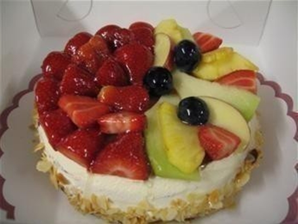 1/2 aardbeien 1/2 versfruit taart